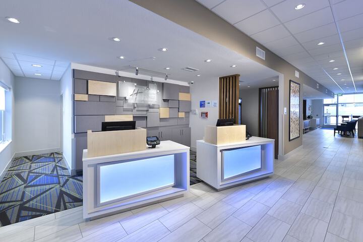 Holiday Inn Express & Suites Millersburg by IHG