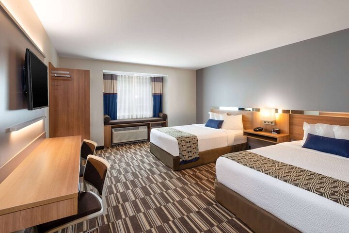 Room 16 of 29