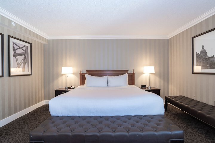 Sandman Signature Edmonton Downtown Hotel
