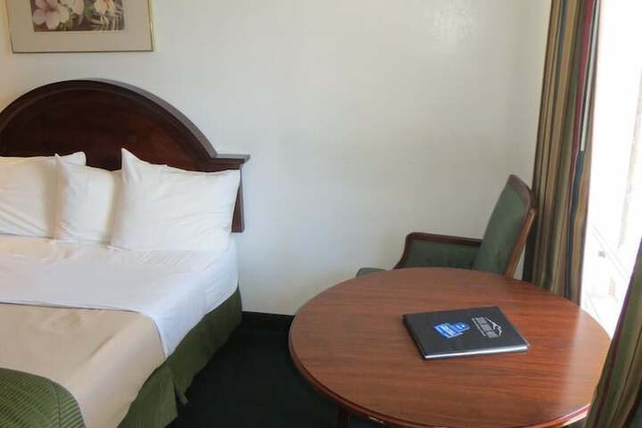 Silver Saddle Motel