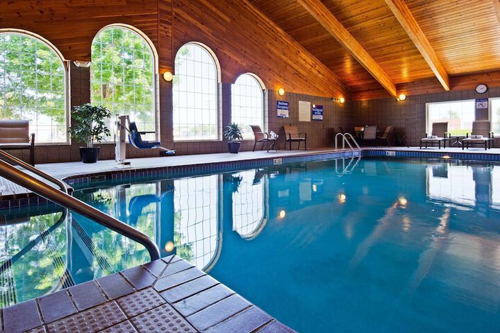 Pool 5 of 35