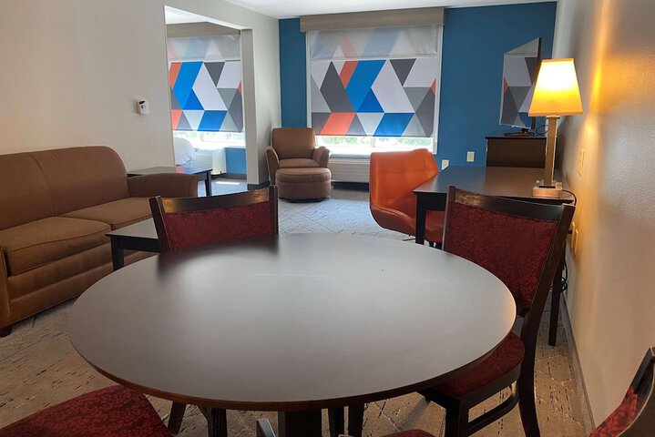 Room 40 of 63