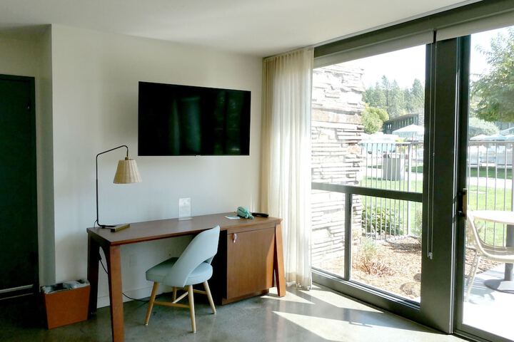 Room 45 of 82