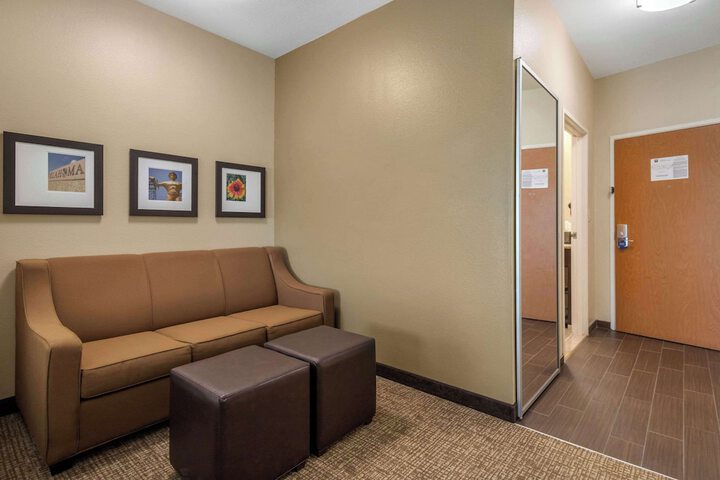 Room 46 of 51