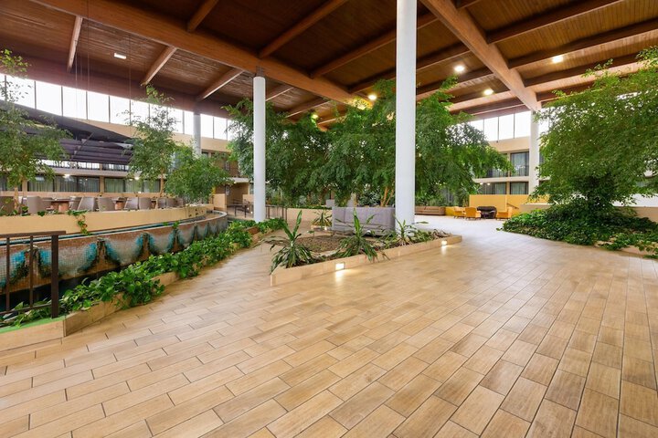 Wyndham Garden Romulus Detroit Metro Airport