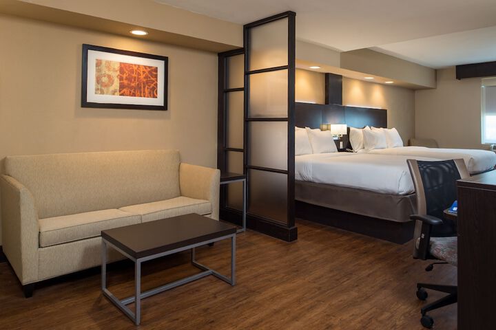 Room 36 of 103