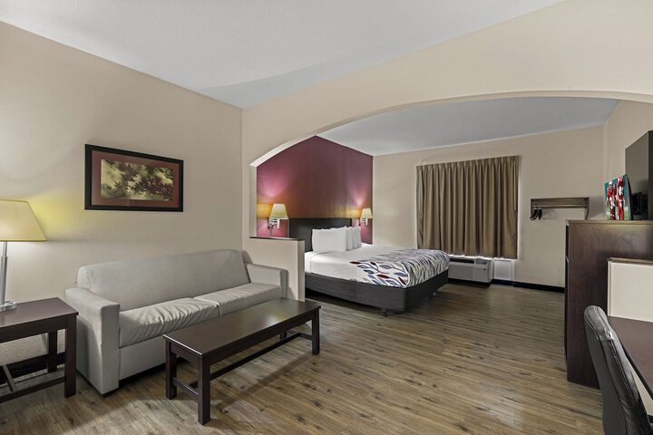 Room 29 of 35