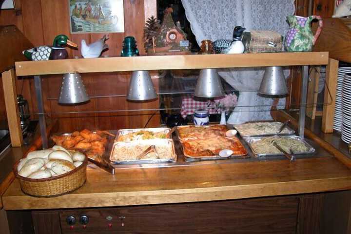 Dining 7 of 10