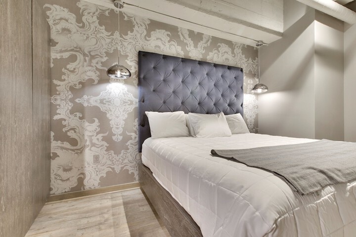 Room 20 of 83
