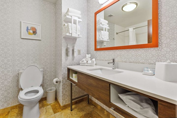 Room 15 of 23