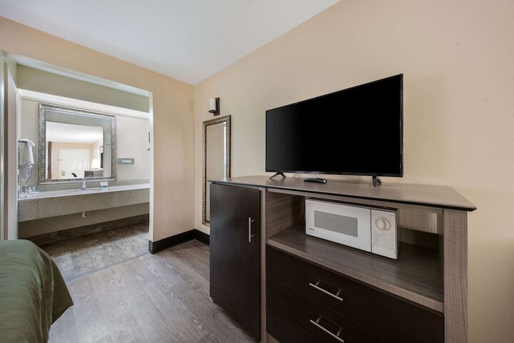 Room 29 of 39
