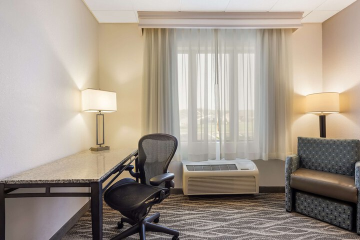Room 25 of 58