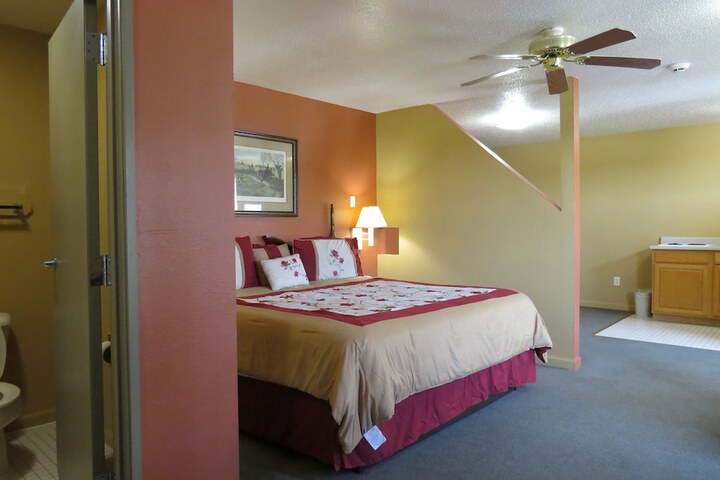 First Western Inn Caseyville