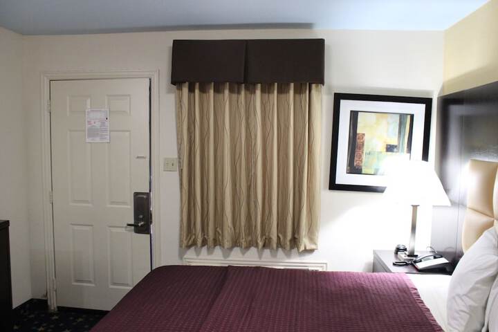 Room 15 of 21