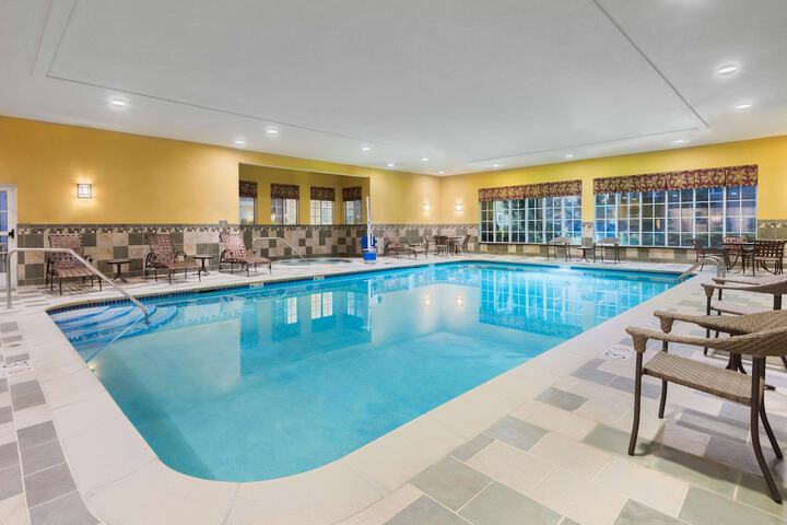 Homewood Suites by Hilton Holyoke-Springfield / North