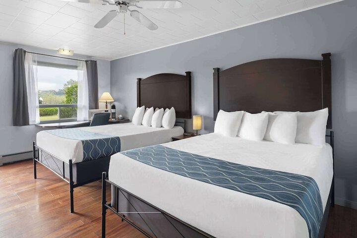 Room 10 of 25