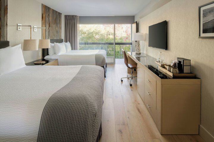 Room 44 of 73