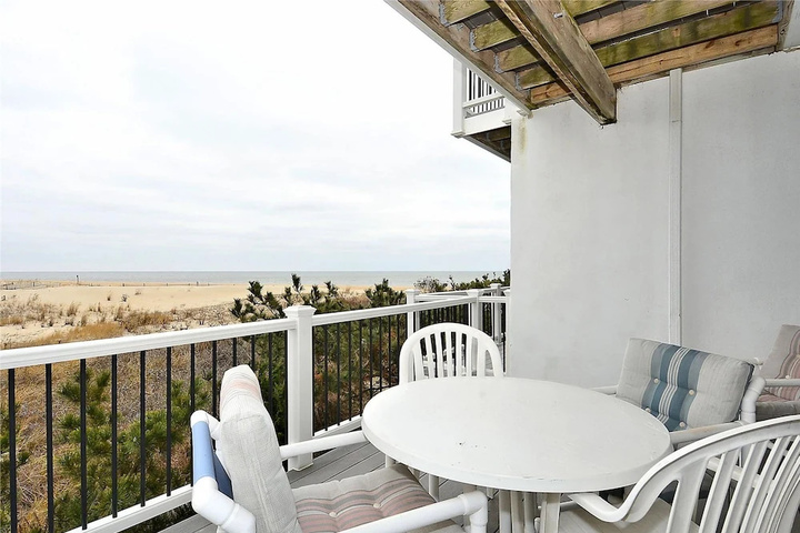12 Seaside Villas N. Fenwick by Long & Foster