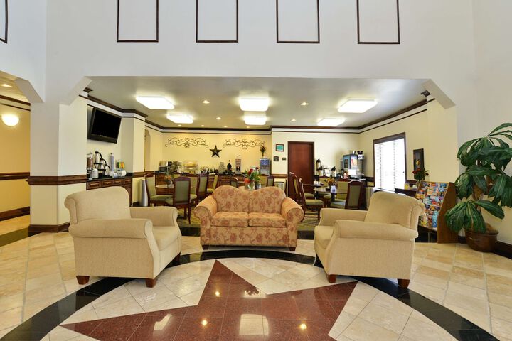 Hotel Interior 6 of 27