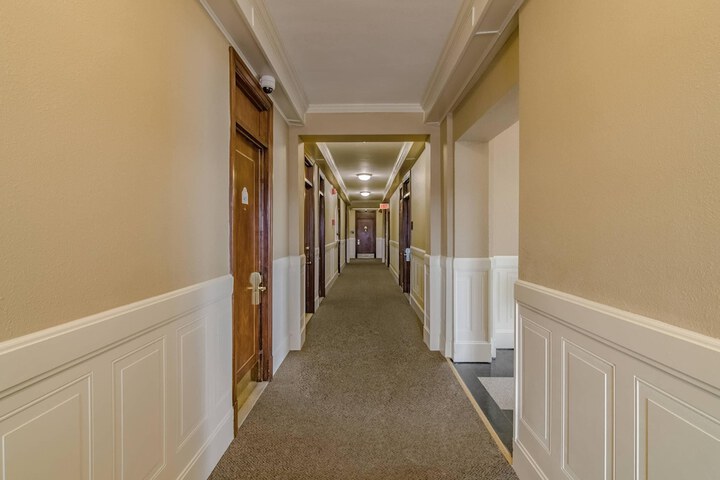 Hotel Bothwell Sedalia Central District an Ascend Collection Hotel