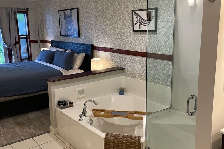 Room 63 of 154