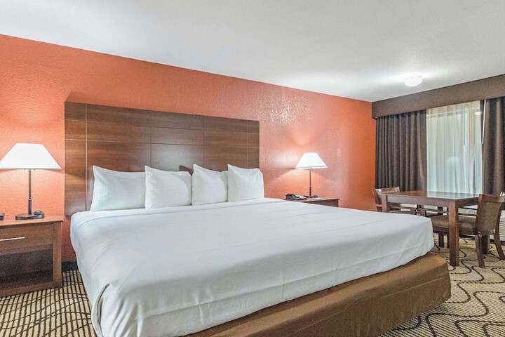 Room 19 of 31