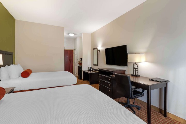 Room 10 of 31