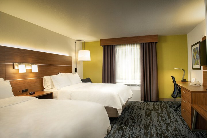 Room 13 of 27