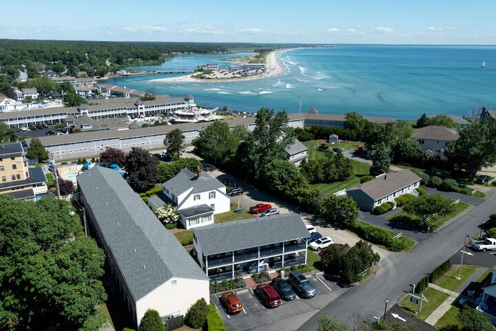 The Colonial Inn