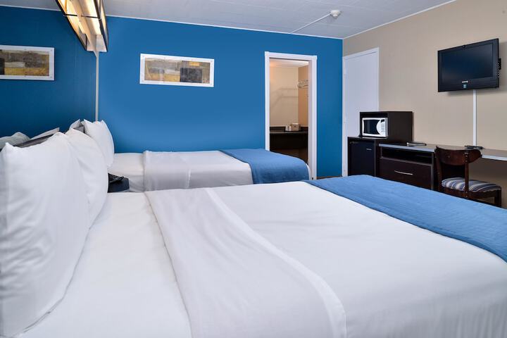 Room 13 of 21