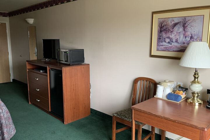 Room 39 of 61