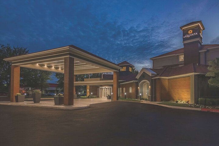 Hotel 3 of 54