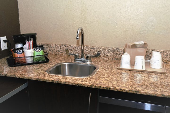 Microtel Inn & Suites by Wyndham Jacksonville Airport