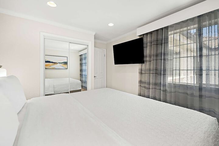 Room 19 of 53