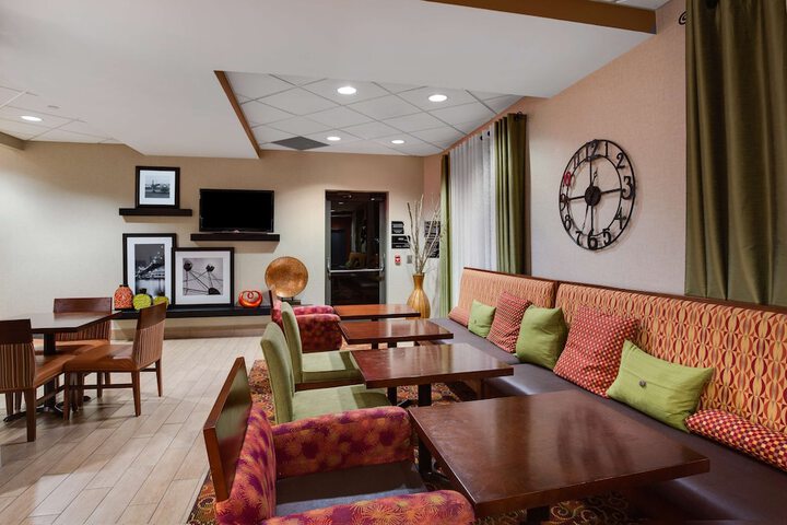 Hampton Inn Pittsburgh / West Mifflin