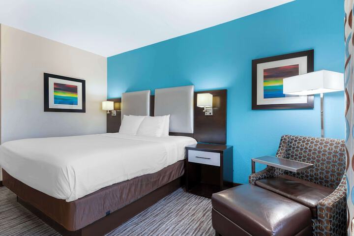 Best Western Plus Pleasanton Hotel
