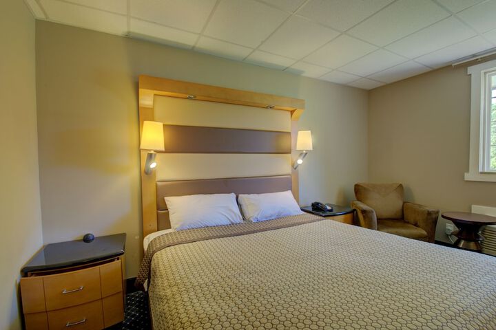 Room 21 of 37