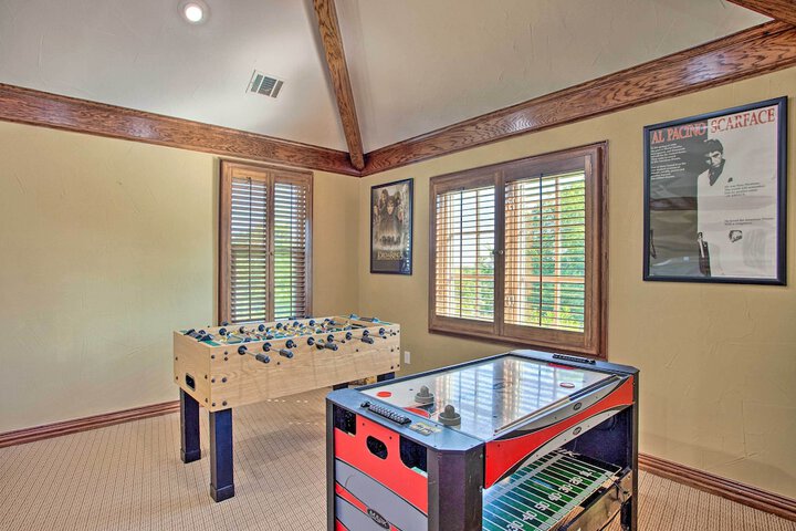 Families Welcome! Lavish Celina Home w / Game Room
