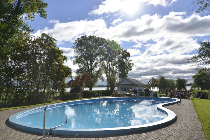 Pool 3 of 42