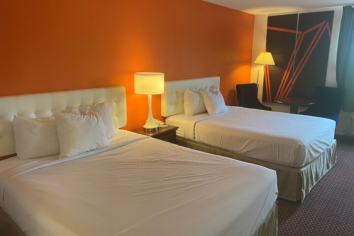 Room 6 of 20