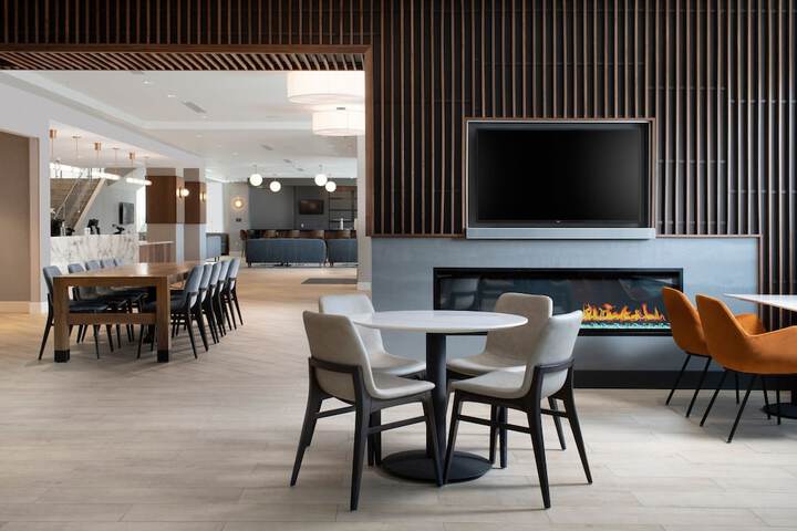 Hotel Interior 12 of 41