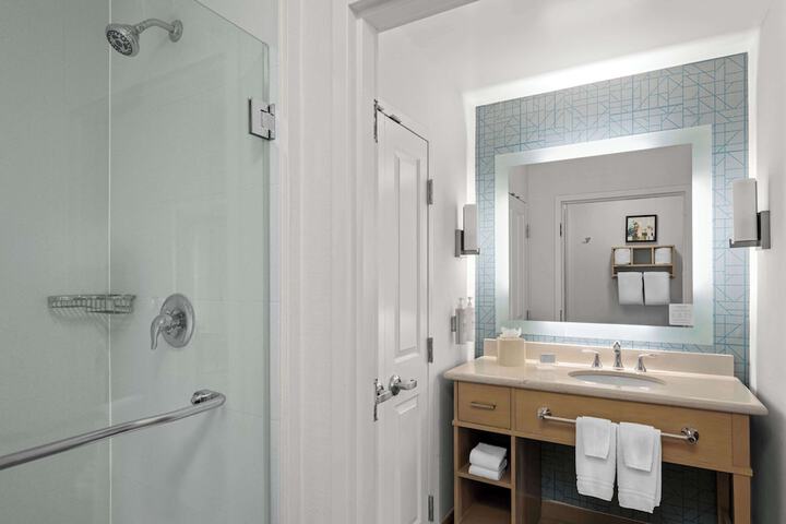 Homewood Suites by Hilton Anaheim Resort – Convention Center