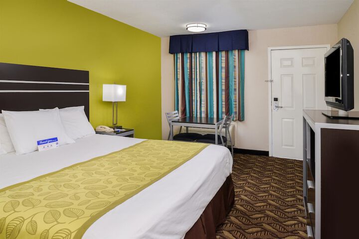 Room 16 of 20