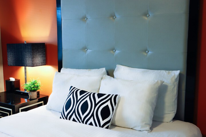 Room 30 of 49
