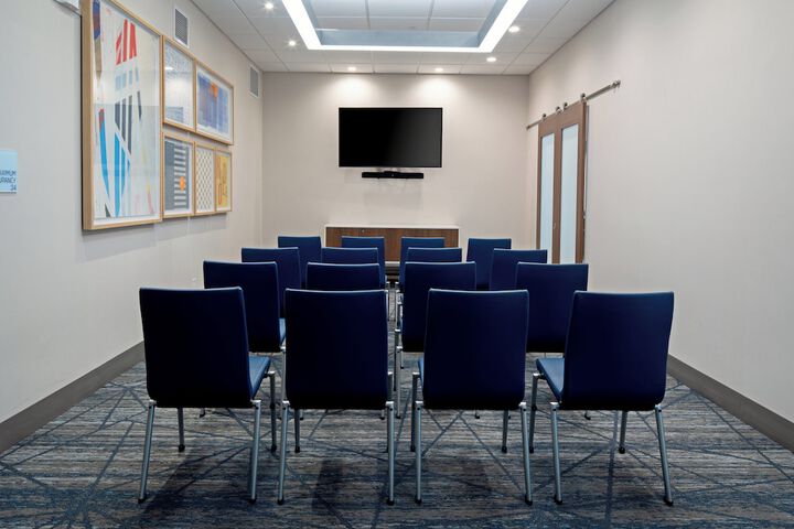 Holiday Inn Express and Suites Hollister by IHG