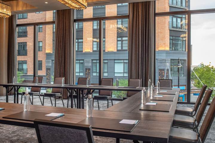 The Row Hotel at Assembly Row Autograph Collection