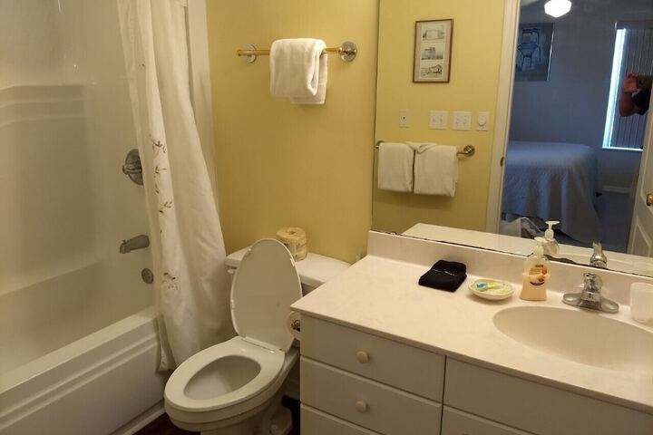 Room 21 of 37