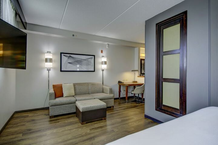 Hyatt Place Grand Rapids-South