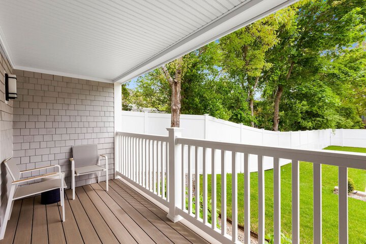 Terrace/Patio 34 of 37