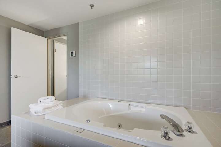 Whitefish Riverfront Hotel
